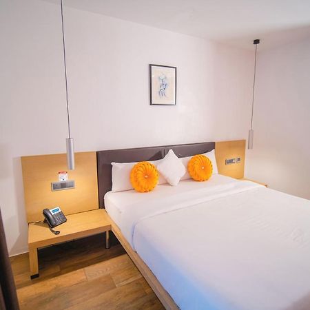 Hotel Sv Chrome Abuja Esterno foto