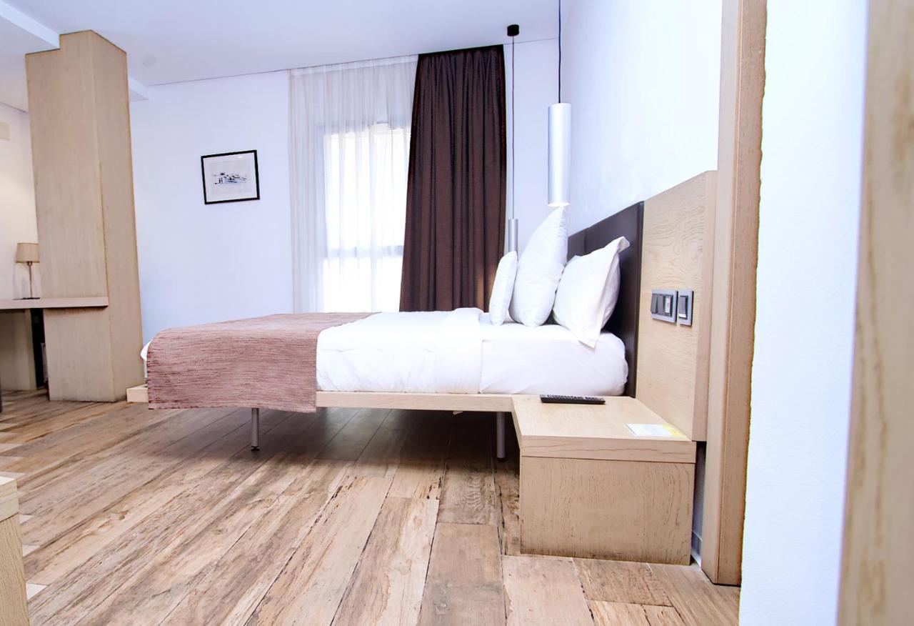 Hotel Sv Chrome Abuja Esterno foto