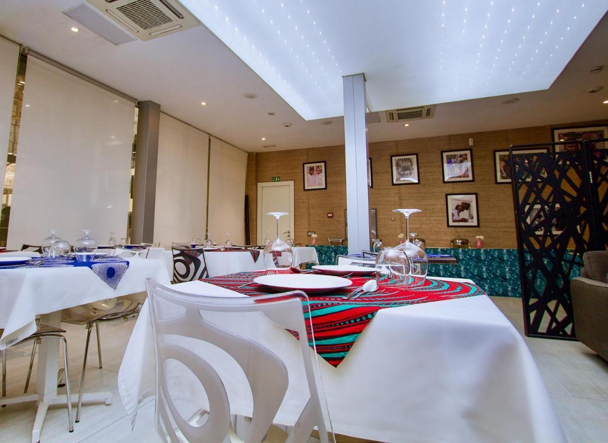Hotel Sv Chrome Abuja Esterno foto