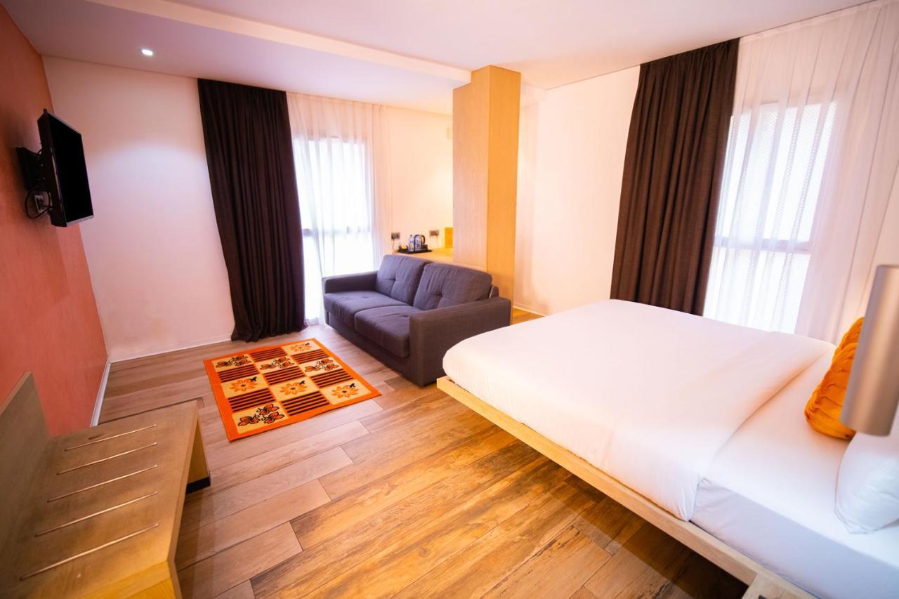Hotel Sv Chrome Abuja Esterno foto