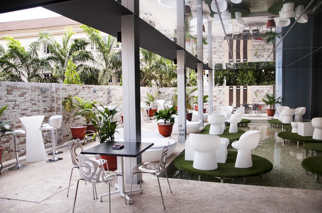 Hotel Sv Chrome Abuja Esterno foto