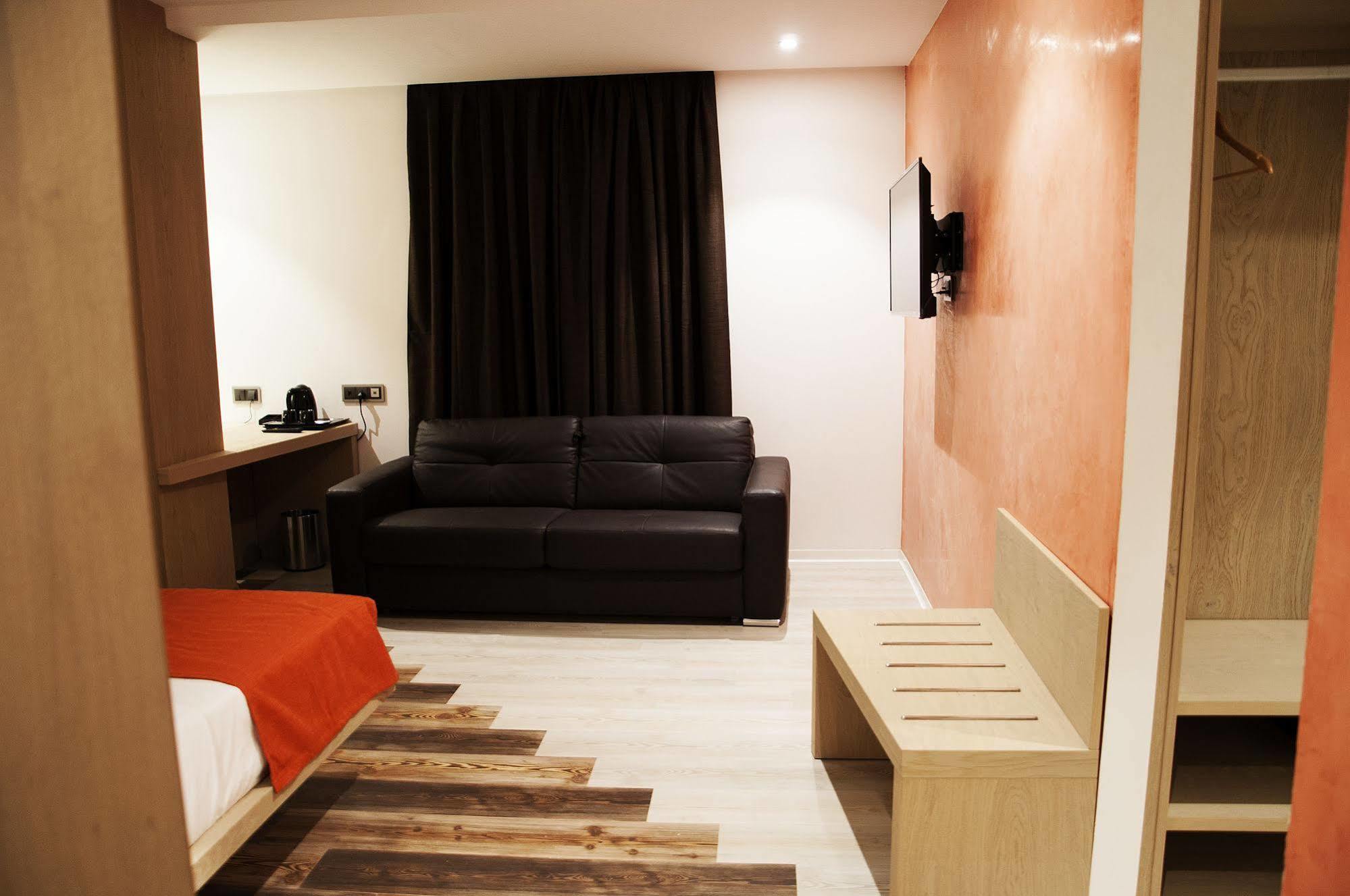 Hotel Sv Chrome Abuja Esterno foto