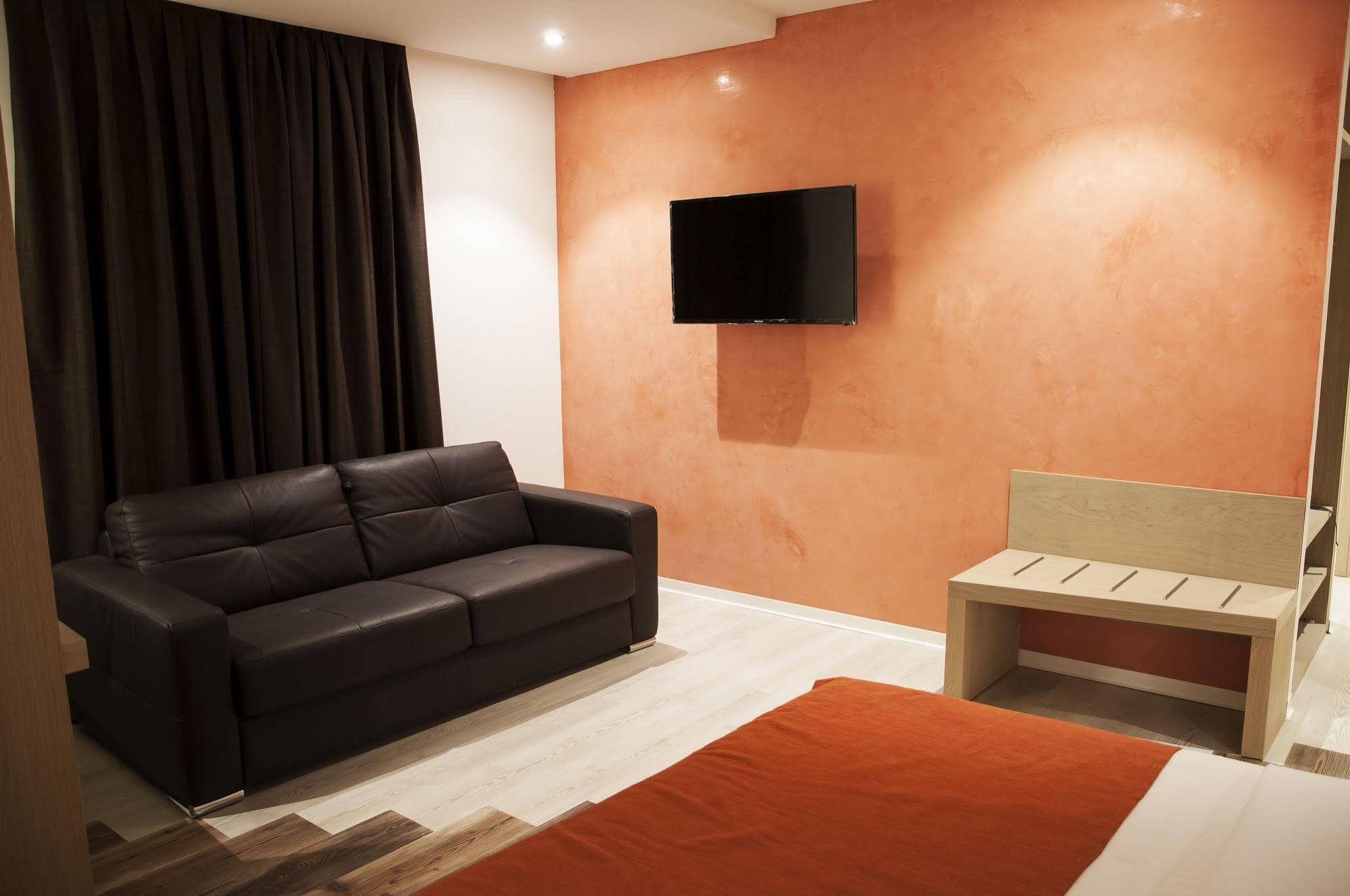 Hotel Sv Chrome Abuja Esterno foto